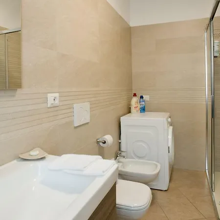 Domus Apartment